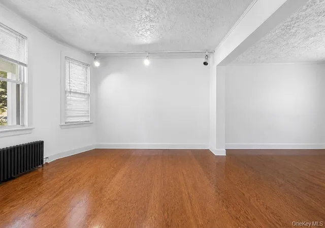 Photo 2 of Single family home for sale at 21 Mount Joy Pl, New Rochelle, NY 10801 | MLS# 1052832 | Listing updated on 2026-10-01
