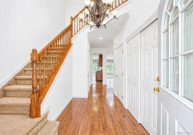 Listing Photo 5 - Condo for sale in building located at 1 Mohannis Wy, Smithtown, NY 11754 - Unit #1