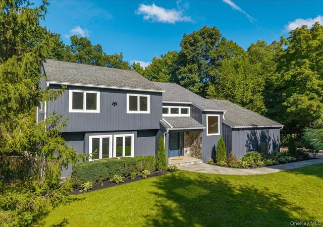 Photo 1 of Single family home for sale at 10 Tall Pines Ln, Bedford, NY 10549 | MLS# 1052839 | Listing updated on 2026-09-20