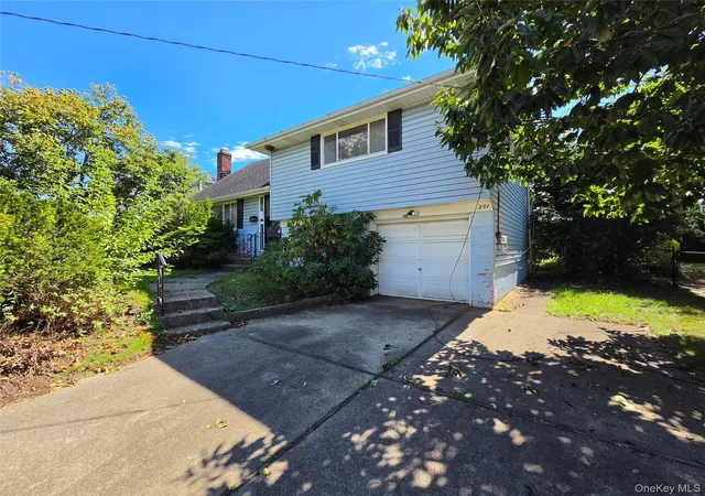 Photo 2 of Sale Pending at 291 Concord Ave, Hempstead, NY 11572 | MLS# 1052901 | Listing updated on 2026-10-08