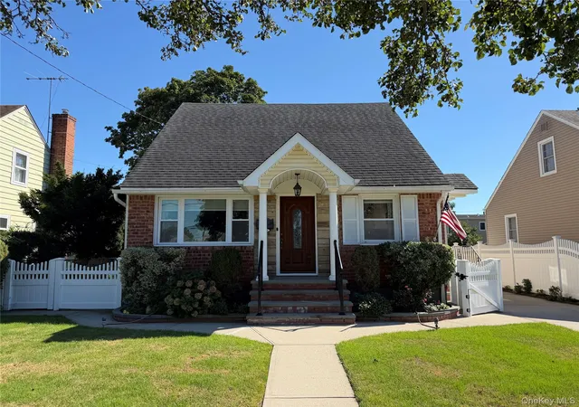 Photo 1 of Single family home for sale at 159 Raff Ave, North Hempstead, NY 11501 | MLS# 1052920 | Listing updated on 2026-09-20