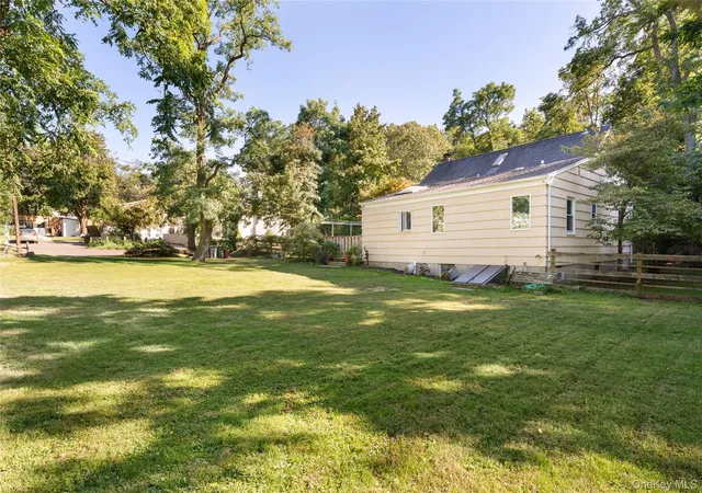 Photo 2 of Single family home for sale at 4 Acacia Rd, Brookhaven, NY 11778 | MLS# 1052935 | Listing updated on 2026-09-20