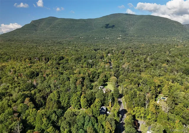 Photo 3 of Single family home for sale at 146 W Saugerties Rd, Saugerties, NY 12477 | MLS# 1052940 | Listing updated on 2026-09-19