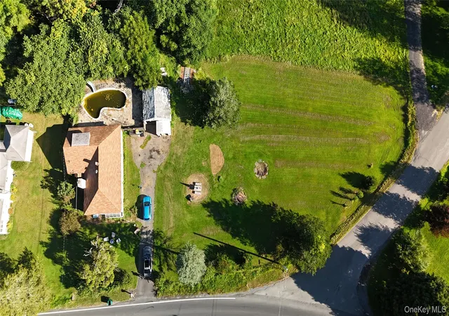 Photo 4 of Single family home for sale at 146 W Saugerties Rd, Saugerties, NY 12477 | MLS# 1052940 | Listing updated on 2026-09-19