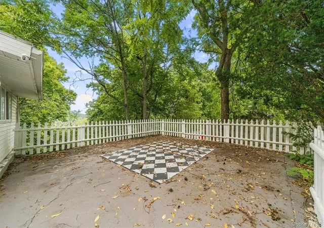 Photo 3 of Single family home for sale at 4 Hillside Trl, Monroe, NY 10950 | MLS# 1052945 | Listing updated on 2026-09-19
