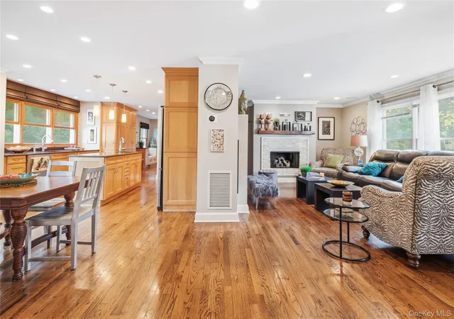 Photo 3 of Single family home for sale at 225 Marion Ln, Southold, NY 11939 | MLS# 1052946 | Listing updated on 2026-10-04