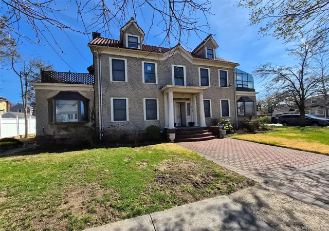 Photo 3 of Single family home for sale at 19404 110, Queens, NY 11412 | MLS# 1052954 | Listing updated on 2026-09-19
