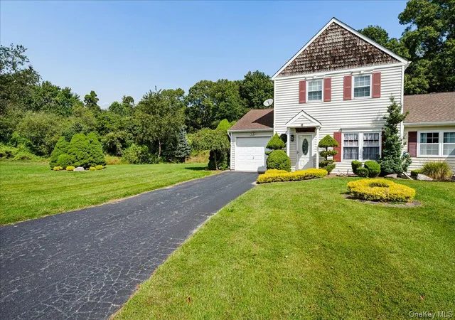 Photo 2 of Condo for sale at 14 Badger Trl, Brookhaven, NY 11727 | MLS# 1052956 | Listing updated on 2026-10-07