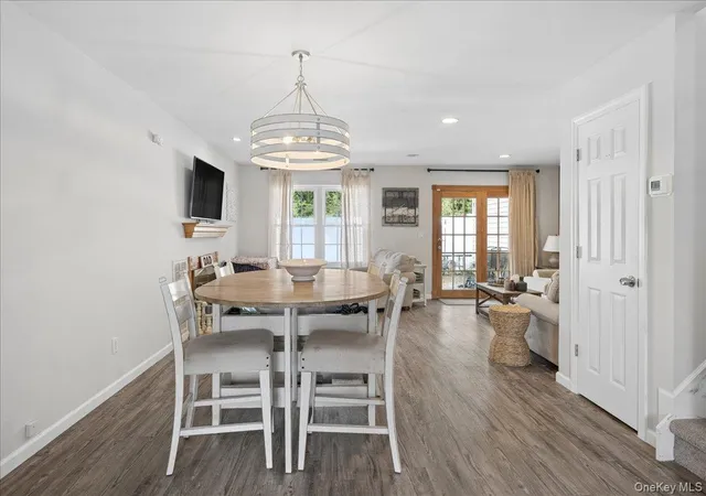 Listing Photo 5 - Condo for sale in building located at 14 Badger Trl, Brookhaven, NY 11727