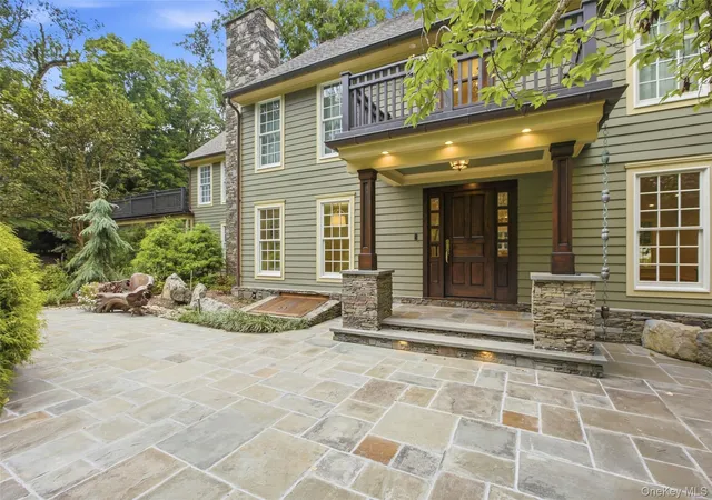 Photo 1 of Single family home for sale at 1 Evans Ln, Brookhaven, NY 11733 | MLS# 1052962 | Listing updated on 2026-10-01