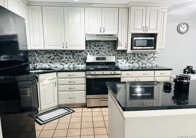 Photo 2 of Single family home for sale at 188 Sterling Pl, Ulster, NY 12528 | MLS# 1052995 | Listing updated on 2026-09-27