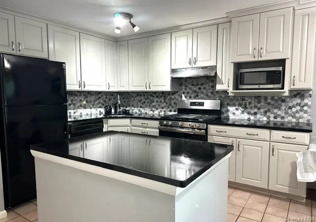 Photo 4 of Single family home for sale at 188 Sterling Pl, Ulster, NY 12528 | MLS# 1052995 | Listing updated on 2026-09-27