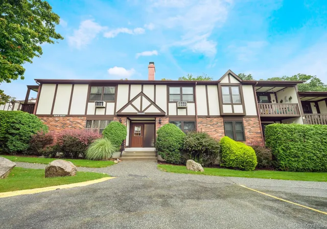 Photo 2 of Condo for sale at 337 Sierra Vista Ln, Clarkstown, NY 10989 | MLS# 1052996 | Listing updated on 2026-10-03