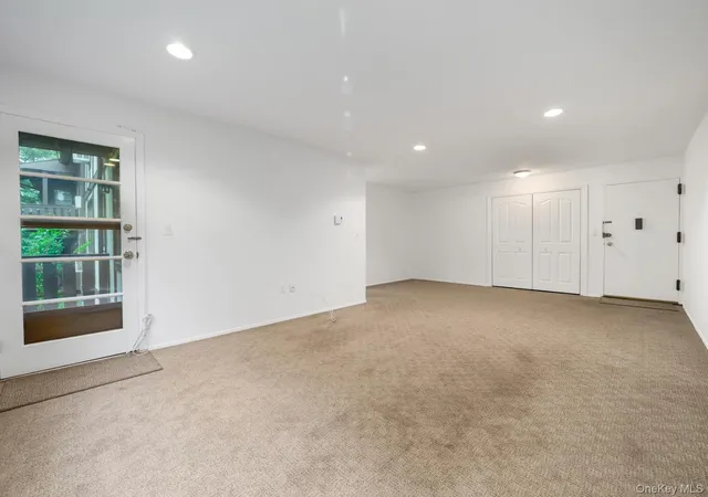 Photo 4 of Condo for sale at 337 Sierra Vista Ln, Clarkstown, NY 10989 | MLS# 1052996 | Listing updated on 2026-10-03