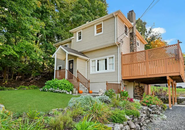 Single family home for sale at 1111 State Route 17a, Warwick (Town), NY 10925 | MLS# 1053006