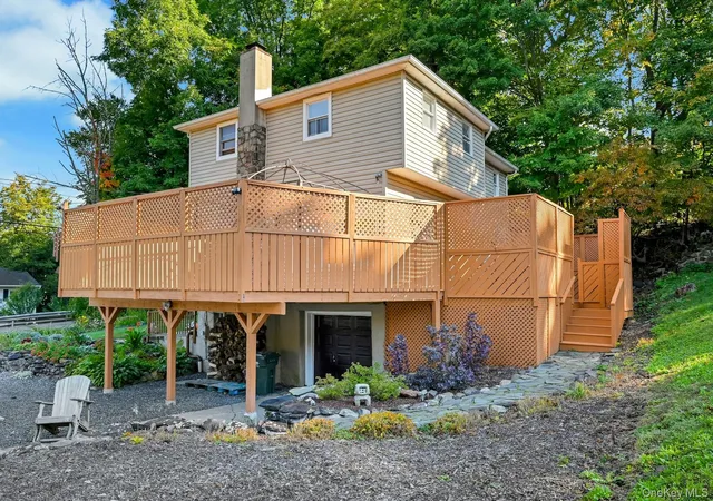 Photo 3 of Single family home for sale at 1111 State Route 17a, Warwick (town), NY 10925 | MLS# 1053006 | Listing updated on 2026-10-04