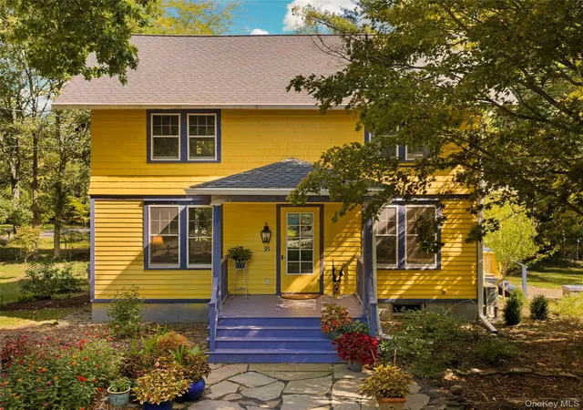 Photo 2 of Single family home for sale at 35 Orchard Ln, Woodstock, NY 12498 | MLS# 1053034 | Listing updated on 2026-10-03