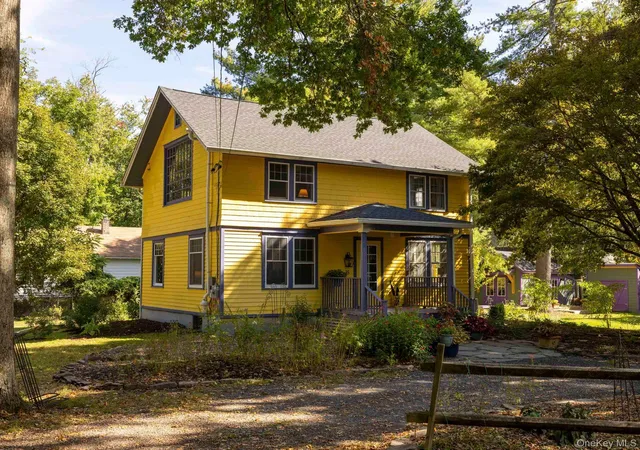 Photo 3 of Single family home for sale at 35 Orchard Ln, Woodstock, NY 12498 | MLS# 1053034 | Listing updated on 2026-10-03