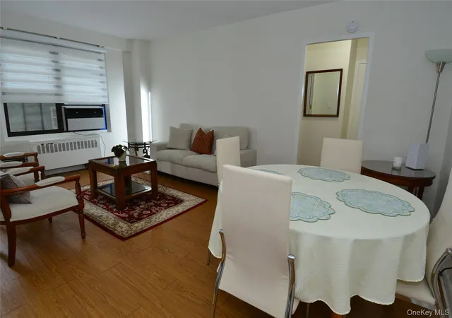 Photo 3 of House for sale at 171 Pearsall Dr #1G, Mount Vernon, NY 10552 | MLS# 1053038 | Listing updated on 2026-10-06