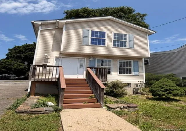 Single family home for sale at 366 Washington St, Newburgh (City), NY 12550 | MLS# 1053045