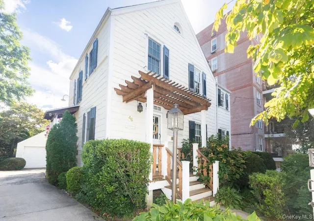 Photo 1 of Single family home for sale at 46 Pilot St, New York, NY 10464 | MLS# 1053057 | Listing updated on 2026-09-30
