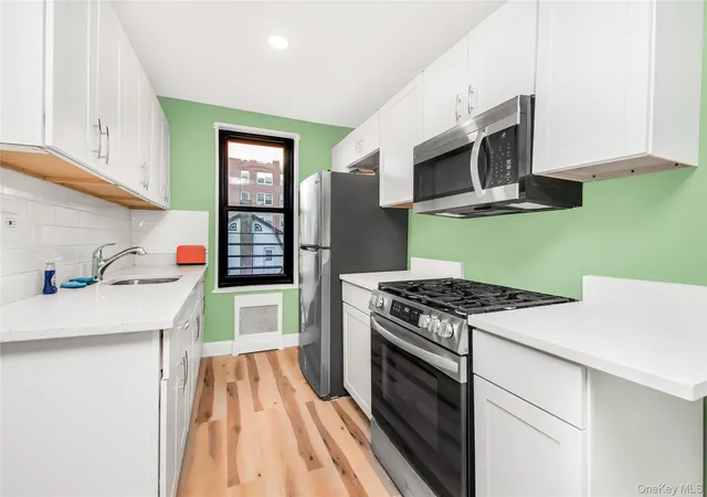 Photo 2 of Condo for sale at 75 W 238th Street #3H, Bronx, NY 10463 | MLS# 1053060 | Listing updated on 2026-09-19
