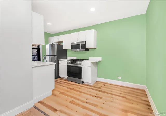 Photo 3 of Condo for sale at 75 W 238th Street #3H, Bronx, NY 10463 | MLS# 1053060 | Listing updated on 2026-09-19