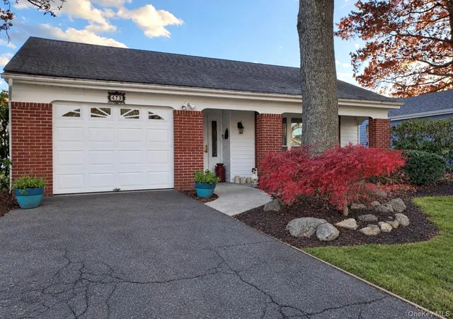 Single family home for sale at 473 Stratford Ln, Brookhaven, NY 11961 | MLS# 1053062