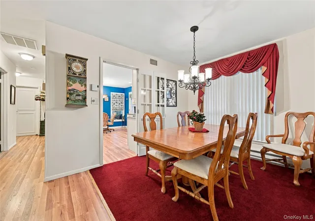 Photo 4 of Single family home for sale at 473 Stratford Ln, Brookhaven, NY 11961 | MLS# 1053062 | Listing updated on 2026-10-04