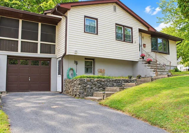 Photo 3 of Single family home for sale at 1 Timberly Dr, Goshen, NY 10924 | MLS# 1053075 | Listing updated on 2026-10-06