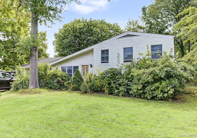 Photo 1 of Single family home for sale at 27 Convent Rd, Orangetown, NY 10962 | MLS# 1053078 | Listing updated on 2026-10-07