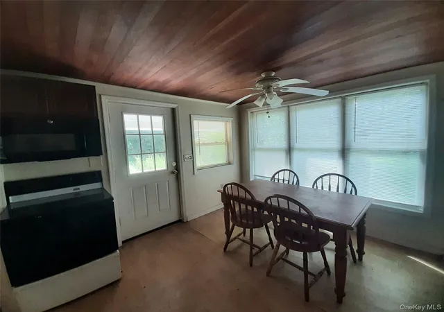 Photo 4 of Sale Pending at 1651 Route 9g, Hyde Park, NY 12538 | MLS# 1053089 | Listing updated on 2026-10-01