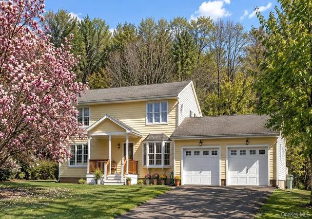 Photo 1 of Single family home for sale at 17 Jennifer Ln, Hudson, NY 12534 | MLS# 1053092 | Listing updated on 2026-10-03