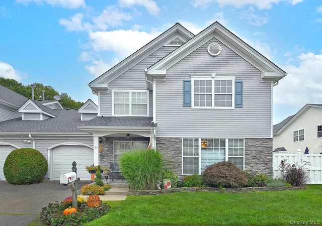 Photo 1 of Condo for sale at 8 Lavern Dr, Brookhaven, NY 11953 | MLS# 1053094 | Listing updated on 2026-10-06
