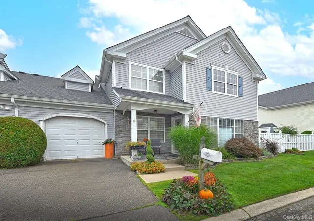 Photo 2 of Condo for sale at 8 Lavern Dr, Brookhaven, NY 11953 | MLS# 1053094 | Listing updated on 2026-10-06