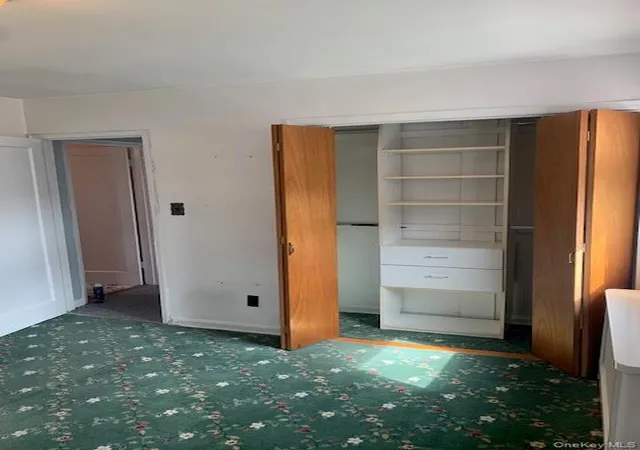 Photo 3 of House for sale at 70-54 260th Street #GV115, New York, NY 11004 | MLS# 1053103 | Listing updated on 2026-09-20