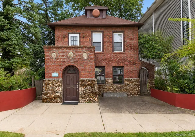 Photo 1 of Single family home for sale at 145 Arlington Ave, Hempstead, NY 11580 | MLS# 1053126 | Listing updated on 2026-10-06