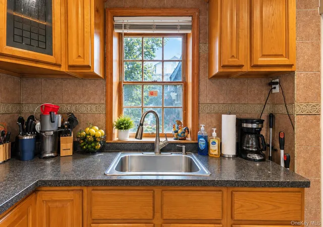 Photo 4 of Single family home for sale at 145 Arlington Ave, Hempstead, NY 11580 | MLS# 1053126 | Listing updated on 2026-10-06