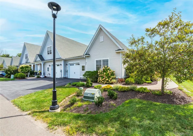Photo 3 of Condo for sale at 69 Oakwood Ln, Rhinebeck, NY 12572 | MLS# 1053131 | Listing updated on 2026-09-25