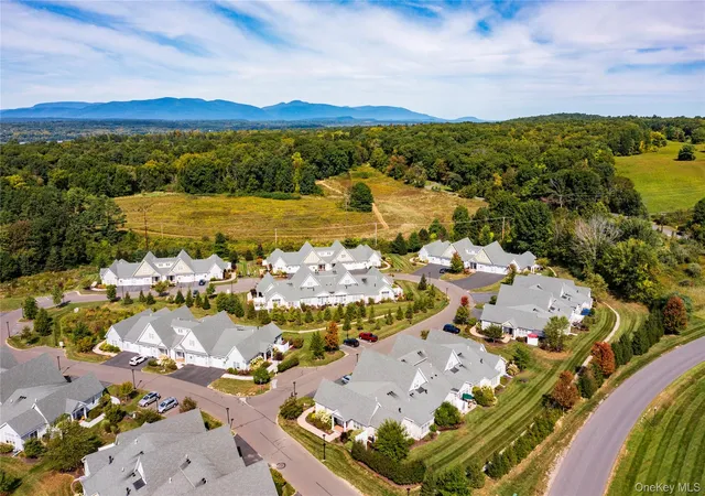 Photo 4 of Condo for sale at 69 Oakwood Ln, Rhinebeck, NY 12572 | MLS# 1053131 | Listing updated on 2026-09-25