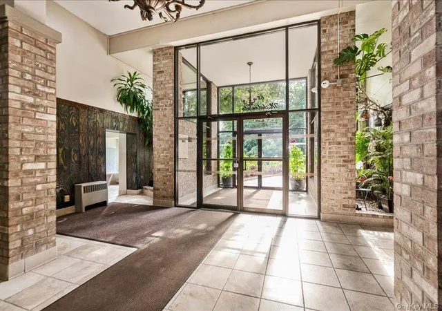 Photo 3 of Sale Pending at 687 Bronx River Rd #1D, Yonkers, NY 10704 | MLS# 1053139 | Listing updated on 2026-10-22