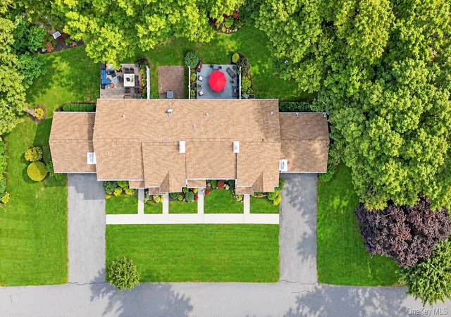 Condo for sale at 2 Adams Cmns, Brookhaven, NY 11980 | MLS# 1053162
