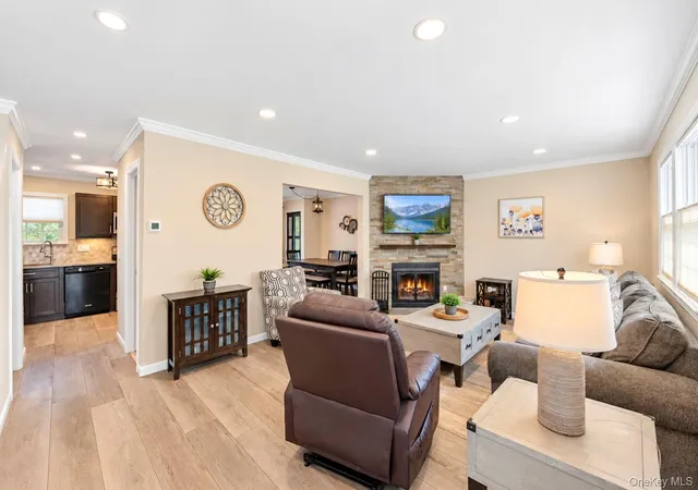 Photo 4 of Condo for sale at 2 Adams Cmns, Brookhaven, NY 11980 | MLS# 1053162 | Listing updated on 2026-09-25