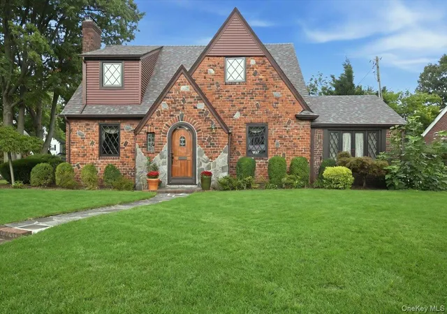 Photo 1 of Single family home for sale at 119 Somerset Ave, Hempstead, NY 11530 | MLS# 1053170 | Listing updated on 2026-09-24