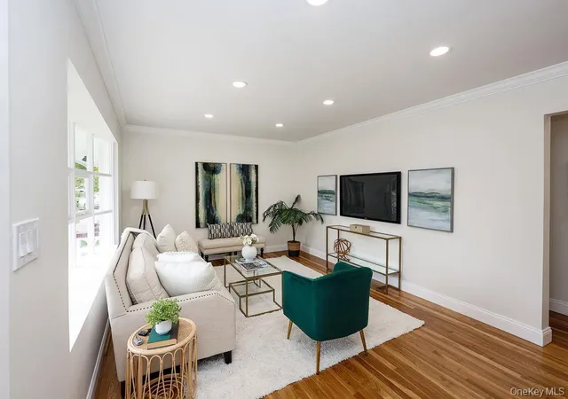 Photo 4 of Single family home for sale at 21 Dewey Rd, Smithtown, NY 11725 | MLS# 1053188 | Listing updated on 2026-09-30