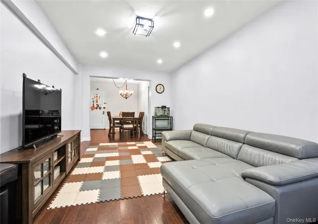 Photo 2 of Condo for sale at 26 25 Union St #1C, New York, NY 11354 | MLS# 1053201 | Listing updated on 2026-09-21