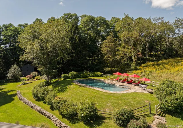 Photo 2 of Single family home for sale at 823 N Quaker Hl Rd, Pawling, NY 12564 | MLS# 1053203 | Listing updated on 2026-10-03