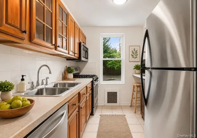 Listing Photo 2 - Condo for sale in building located at 7510 Yellowstone Blvd, New York, NY 11374 - Unit #2C