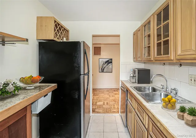 Listing Photo 4 - Condo for sale in building located at 7510 Yellowstone Blvd, New York, NY 11374 - Unit #2C