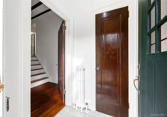 Photo 3 of Single family home for sale at 131 Westminster Dr, Yonkers, NY 10710 | MLS# 1053208 | Listing updated on 2026-10-25